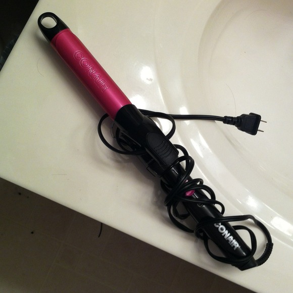 Pink Conair curling iron 💁