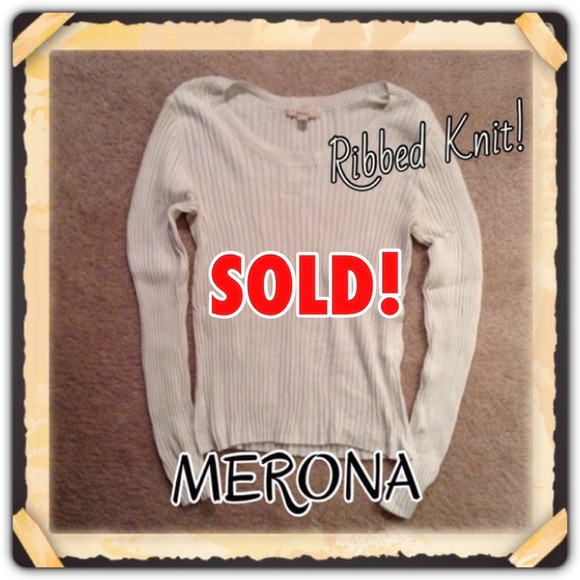 ⭐️SOLD💥Long Sleeve Stretch Scoop Neck Top⭐️