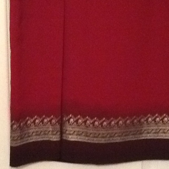🎉HOST PICK🎉Elegant t-length skirt. NWOT - Picture 2 of 4
