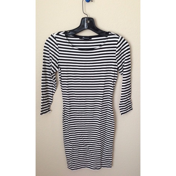 Host Pick!! NWOT L/S bodycon dress from F21 👗