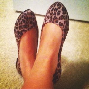 BRAND NEW Leopard flats