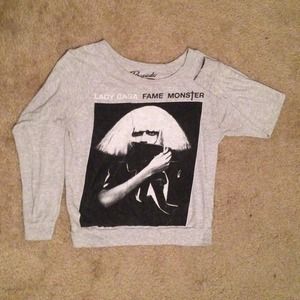 Lady gaga quarter length top