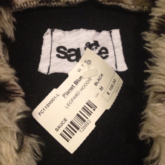 NWT Planet Blue furry leopard hoodie! SO COZY! - Picture 3 of 4