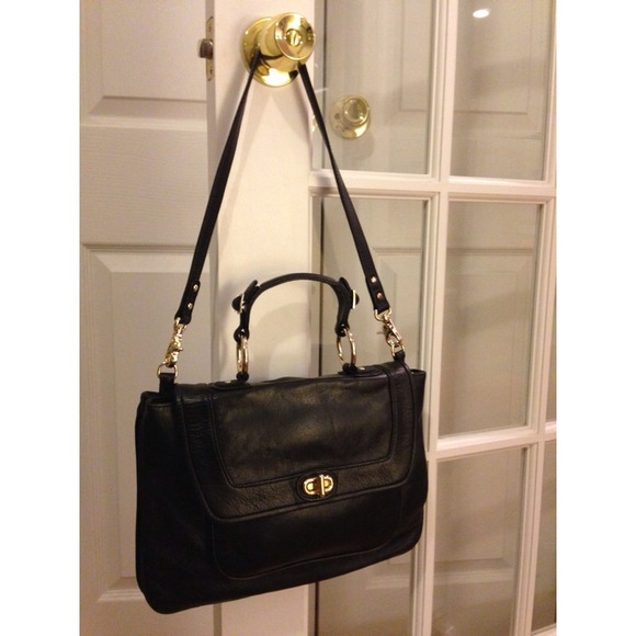 ✖️Reserved✖️Rebecca Minkoff Black Covet Satchel