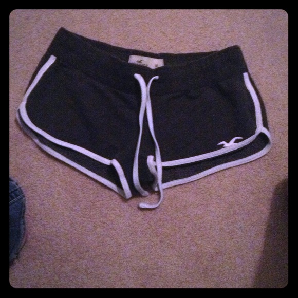 Hollister shorts :)