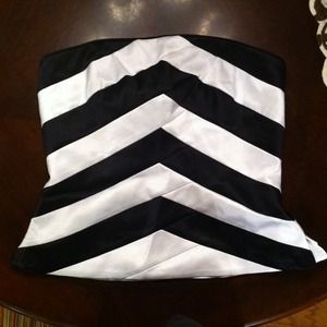 White House|Black Market Strapless Top NWT