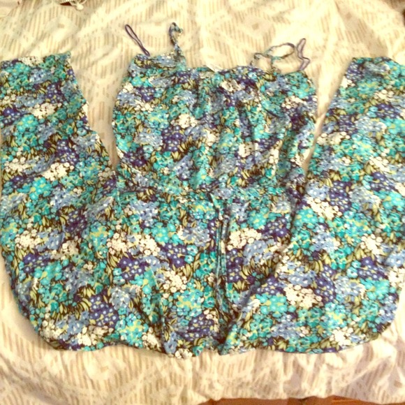 Aeropostale long panted romper