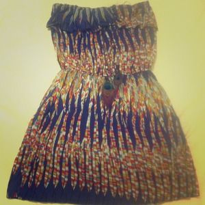 Strapless feather themed dress