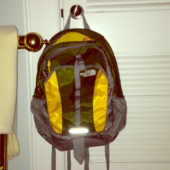 ❗ALMOST 50 PERCENT OFF❗North Face Backpack