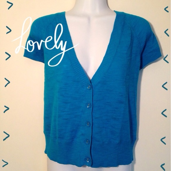 Mossimo Short Sleeved Sweater - Picture 1 of 4
