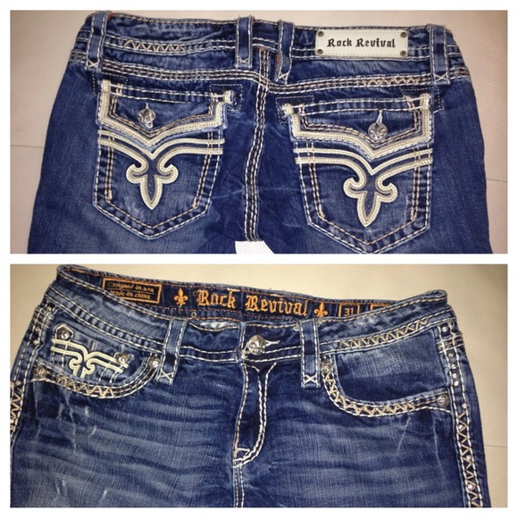 🚫SOLD🚫Rock Revival Jeans