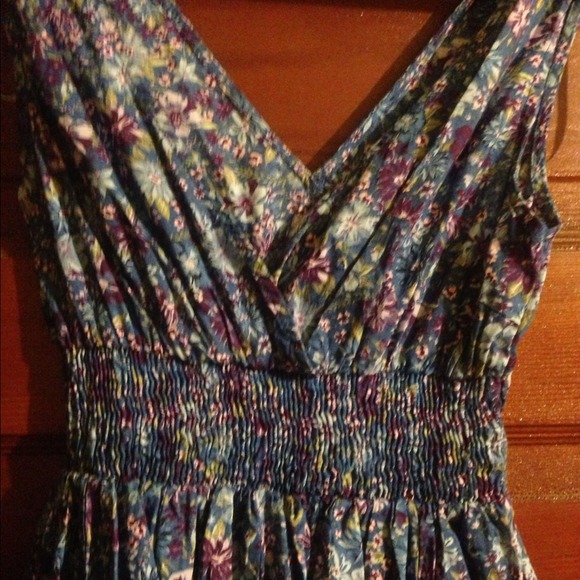 Floral dress! - Picture 2 of 3