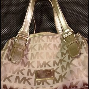 ❌❌❌SOLD Michael Kors ❌❌❌BUNDLED