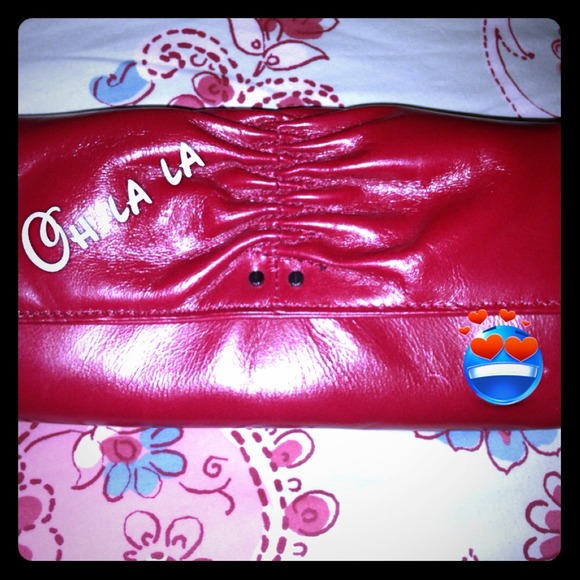 Red Kenneth Cole clutch