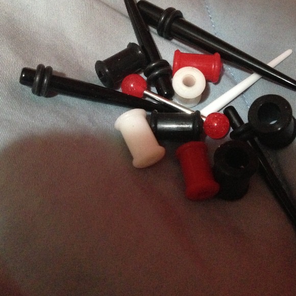 Gauges for ears. From 16 to size 0.