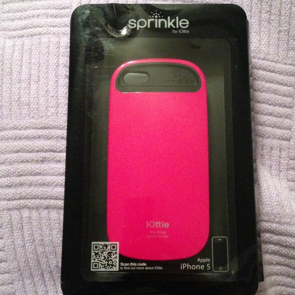 Iphone 5 sprinkle by iOttie hoy pink phone case!