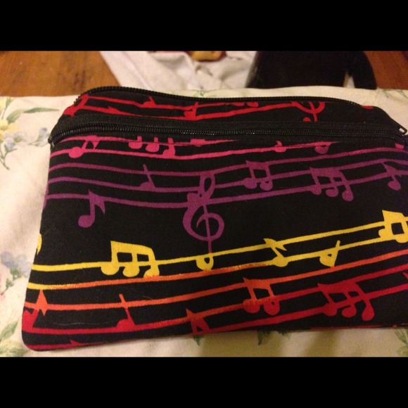 Musical note zip pouch - Picture 2 of 3