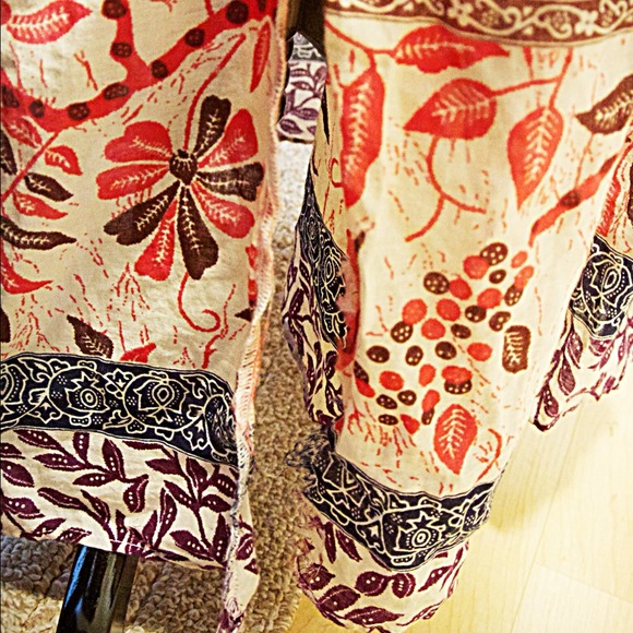 ❌BUNDLED❌Lightly Worn Multi-Patterned Maxi Dress - Picture 2 of 2