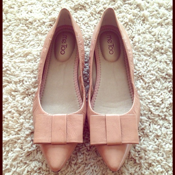 Me Too beige pointed flats