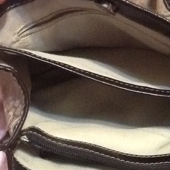 👜Brown, beige, and white purse👜 - Picture 2 of 2