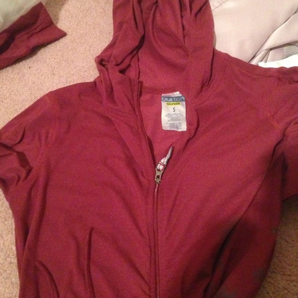 burton jacket with wicking technology