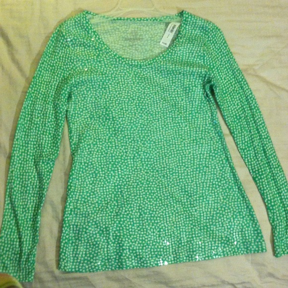 New green and white polka dot long sleeve shirt