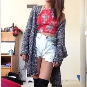 Brandy Melville Caroline Cardigan