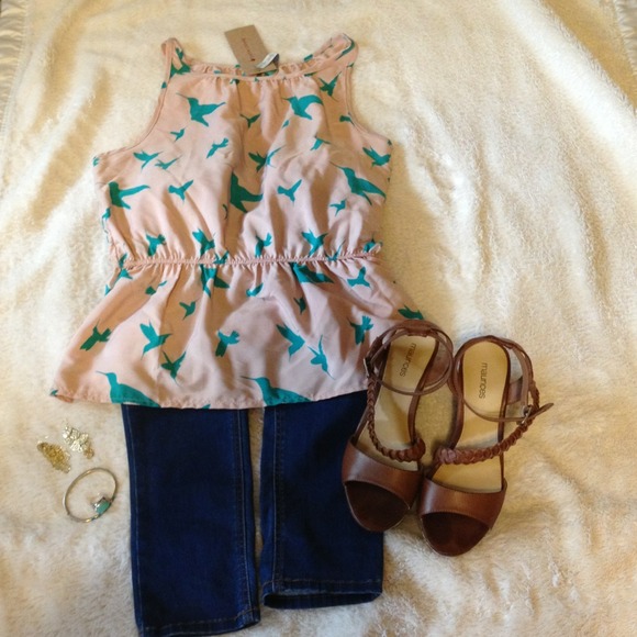 Beautiful paper crane brand shirt. Sz large