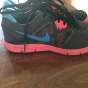 Nike 6.5 lunar glide 3.0