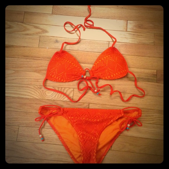 Bathing suit