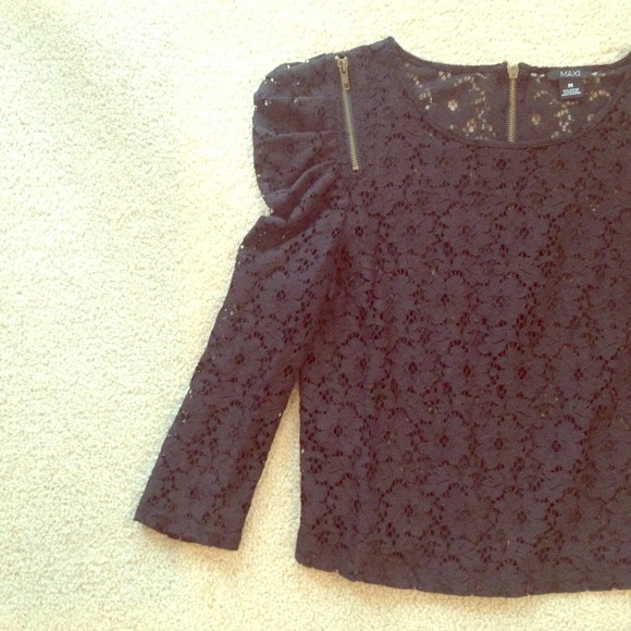 Max Rave Tops - ❌SOLD IN BUNDLE❌ Lace Top with Zippers