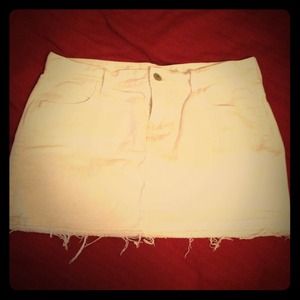 Old navy white denim skirt!