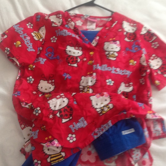 Scrub set