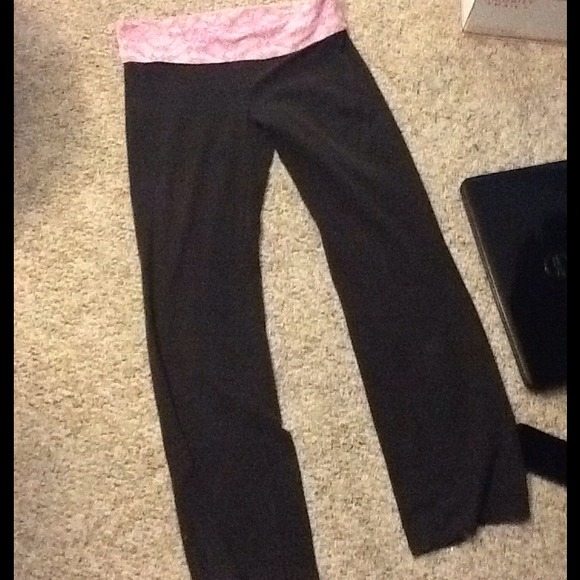 Victoria secret yoga pants! TRADED!!