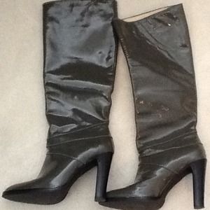 Micheal Kors Patent Leather Boot Grey