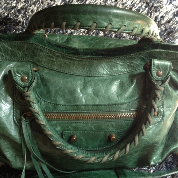 🚫SOLD🚫💯 Auth. Balenciaga Green Chevre City Bag - Picture 2 of 4