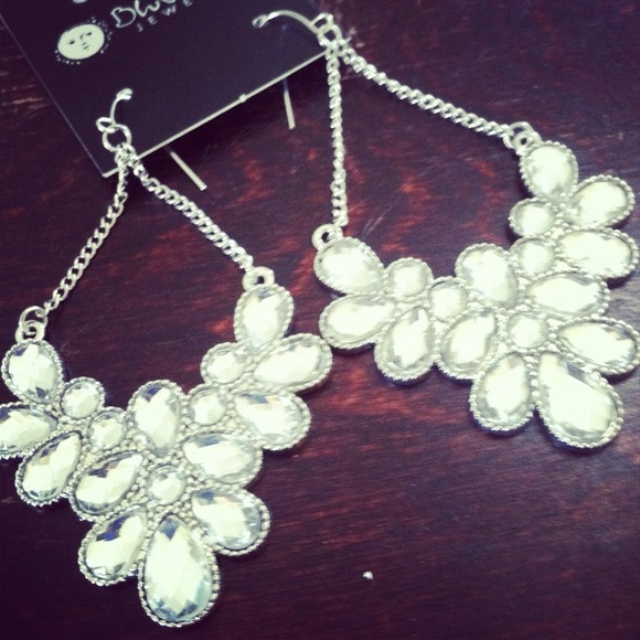 NEW! The most glamorous earrings! SHIMMER! SHINE! - Picture 4 of 4