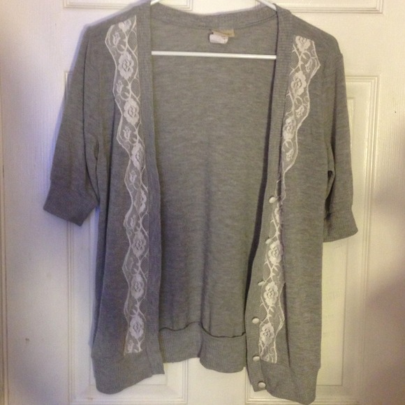 🌟TRADED🌟 Grey Cardigan With Lace Detail
