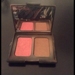 ✌Sold✌ Laguna bronzer & orgasm blush duo not new