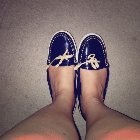 Isaac Mizrahi Shiny black loafers