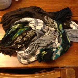 🚫On hold for @savon 🚫3 NWOT Abercrombie Scarves