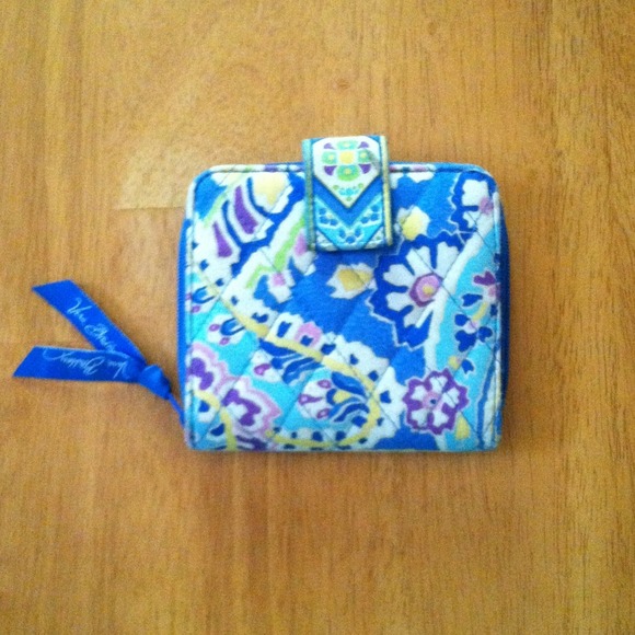 Vera Bradley wallet