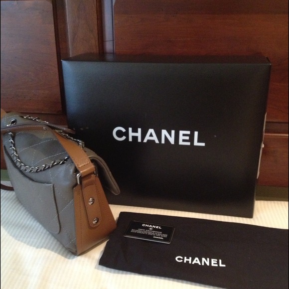 💥TODAY ONLY💥 Chanel Calfskin Chic CrossBody💕 - Picture 4 of 4