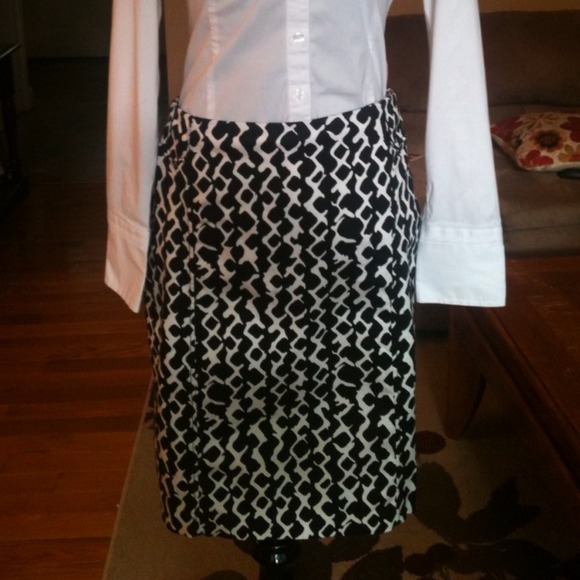 Black and white work skirt