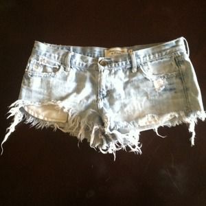 Abercrombie & Fitch light jean frayed shorts