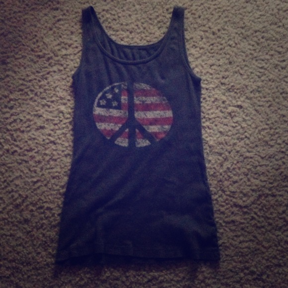 Vintage peace sign shirt
