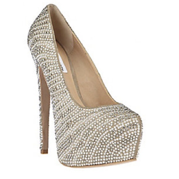 Steve Madden DYVINAL Platforms- Size 6.5