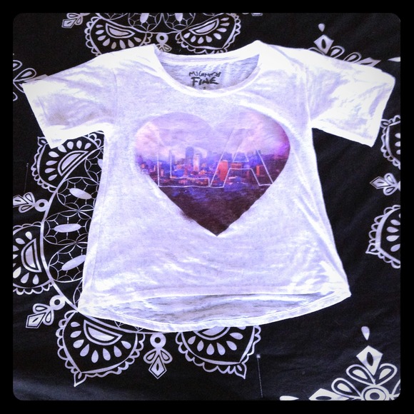 NEW!!! Glittery LA Shirt