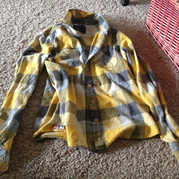 American Eagle shirt!