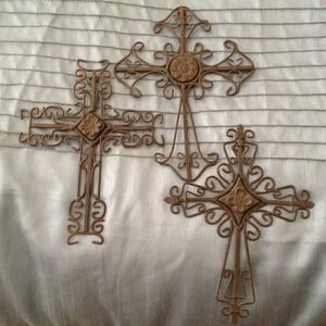 BUNDLE Set of three crosses and earrings